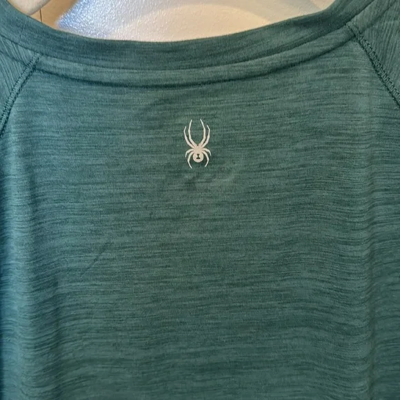 Soft, green long sleeve - Picture 5 of 6